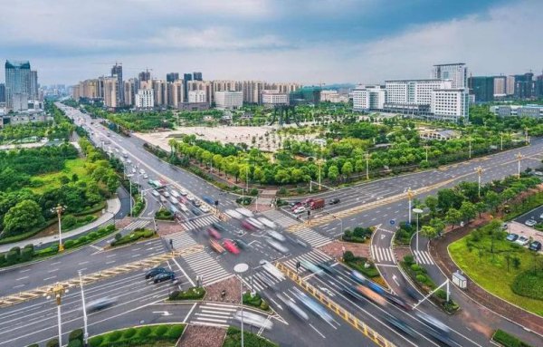 江西万年县是哪个市的