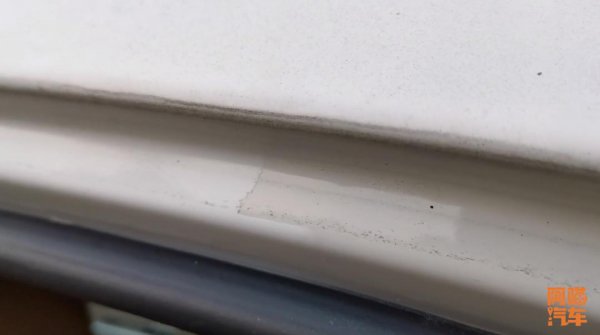 车刮花了补漆要多少钱