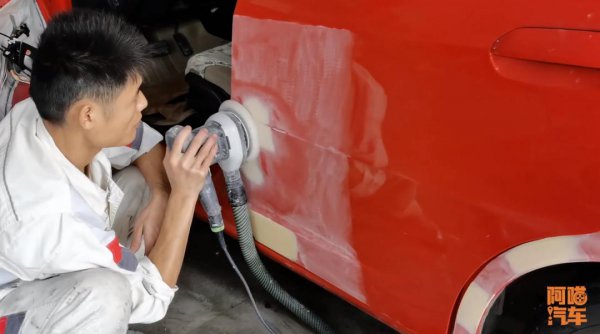 车刮花了补漆要多少钱