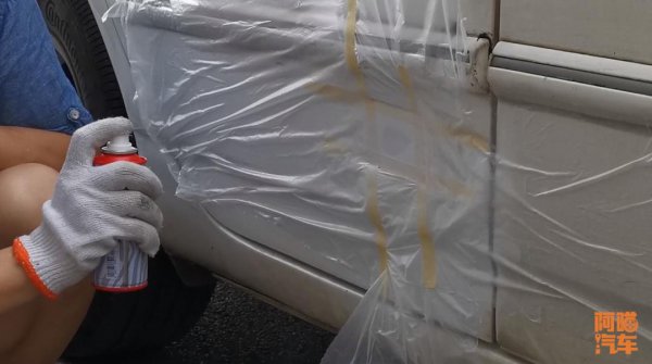 车刮花了补漆要多少钱