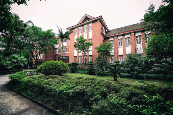 考重庆大学要多少分
