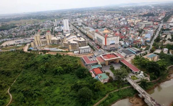 东兴是哪个省的城市