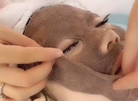 海藻面膜用什么水调最好