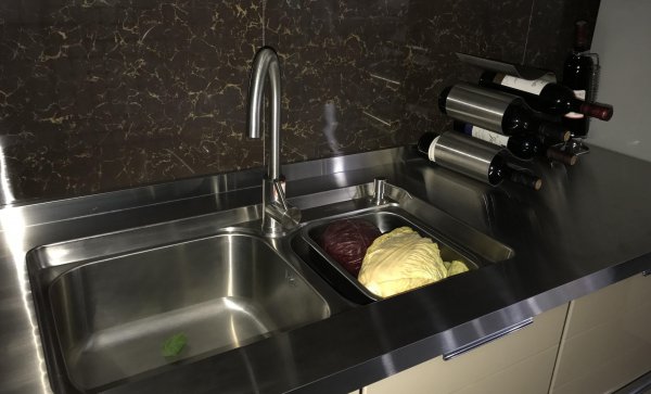 厨房的台面用什么材质的最好