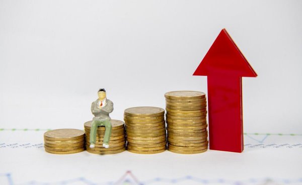 35岁应该挣多少钱