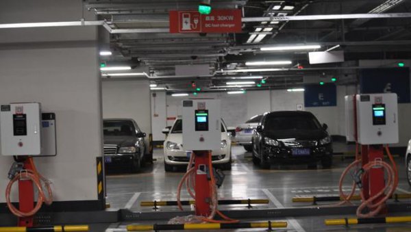 车子停露天好还是地下车车库好