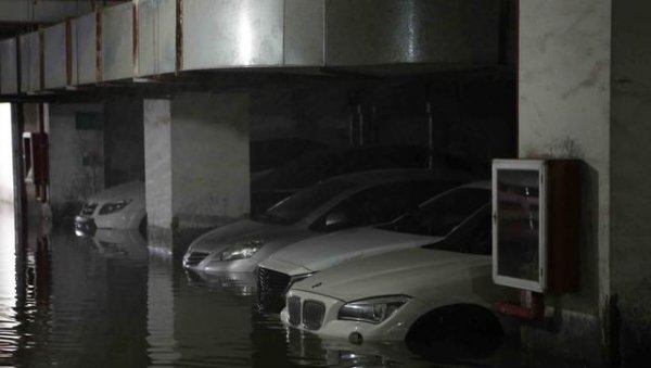 车子停露天好还是地下车车库好