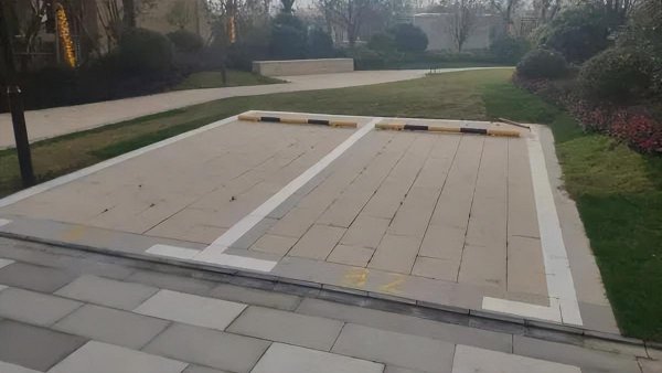 现在买车位有产权证吗