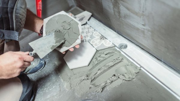 泡水瓷砖和不泡水瓷砖哪种好