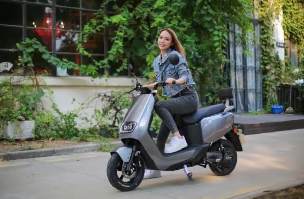 电瓶车电池不耐用了怎样修复