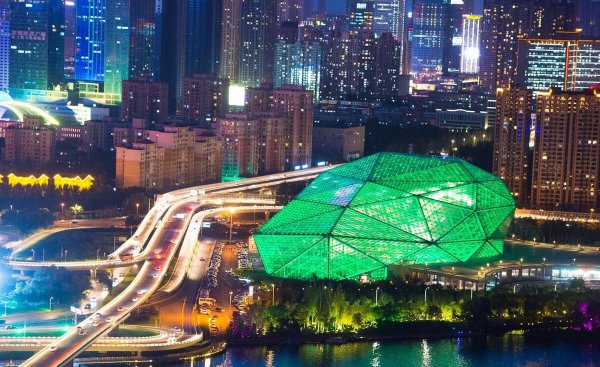 大连和沈阳哪个繁华名气大