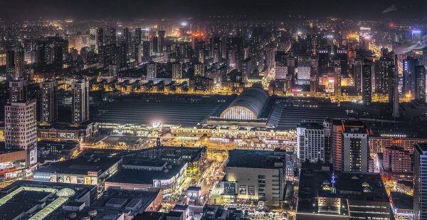 大连和沈阳哪个繁华名气大