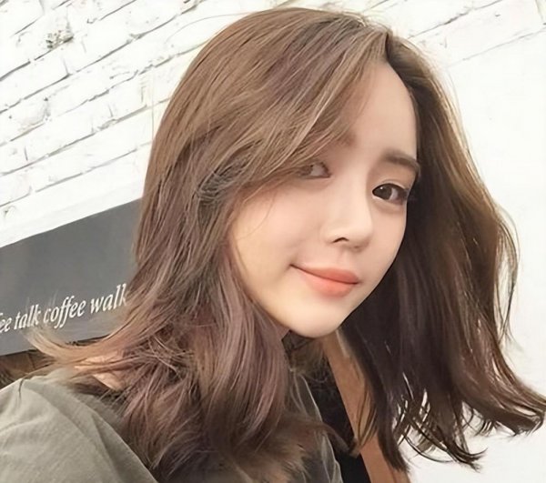 显白减龄染发流行色