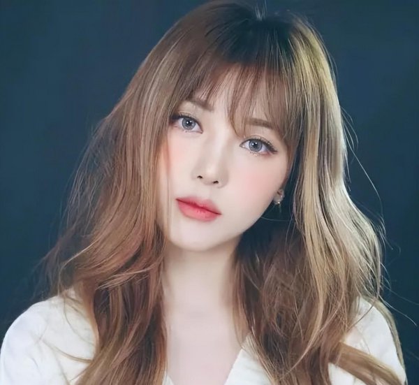 显白减龄染发流行色