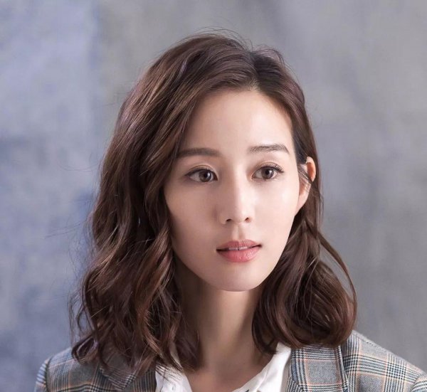 显白减龄染发流行色