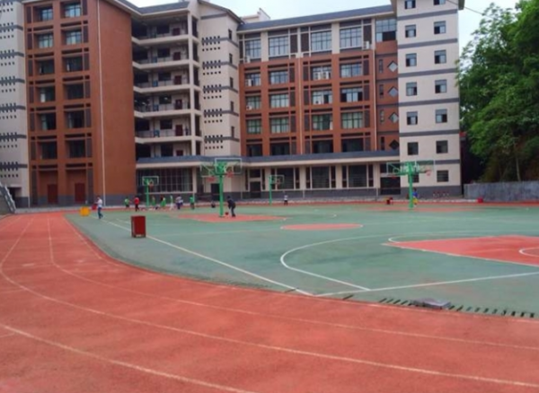 吉首大学是几本学院