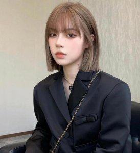 发型女2023流行发型 森系蛋卷头短发女生百搭又洋气