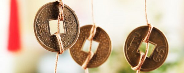 门口挡煞辟邪挂什么好