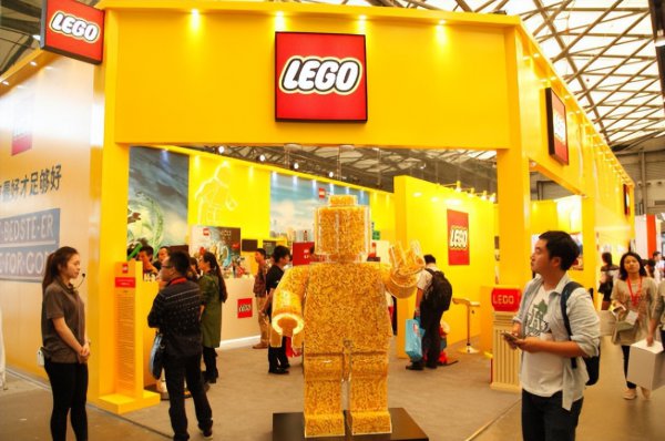 乐高玩具是哪个国家的品牌