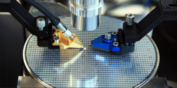 汽车芯片是什么东西做成的