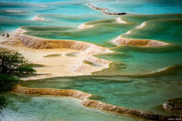 黄龙海拔高度是多少米高