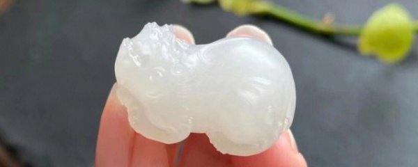 兔年本命年转运戴什么