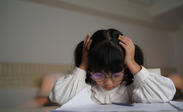 孩子考试时紧张压力大怎么疏导