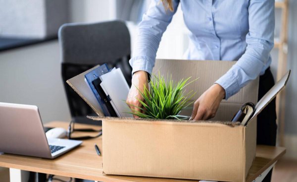 自动离职公司有没有赔偿啊