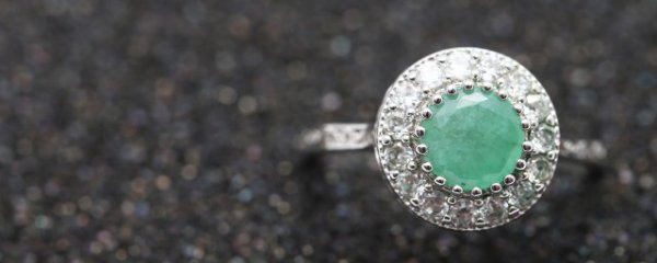 佩戴墨翠有什么好处