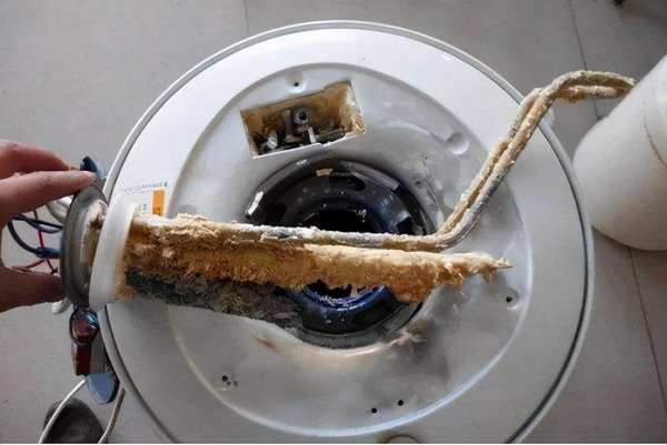 热水器长时间不用要不要把水放掉