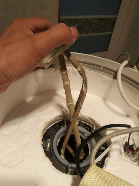 热水器长时间不用要不要把水放掉