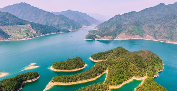 中国著名的十大湖泊景区