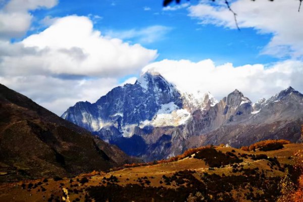 四姑娘山在四川的哪个地方