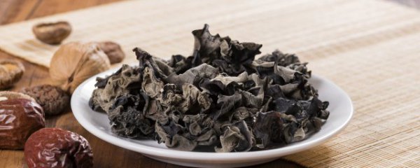 吃木耳的好处和坏处