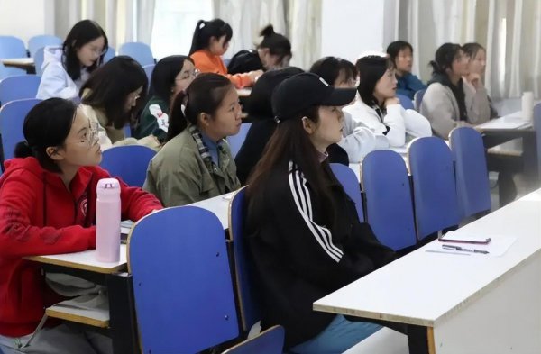 专硕和学硕的含金量一样吗哪个好考