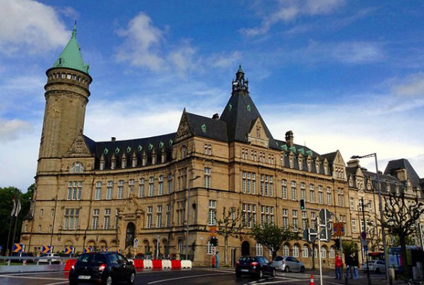 现在现在哪个国家最富有