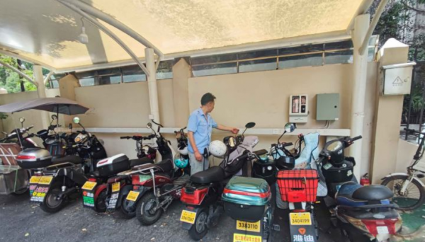 电动车充满电会自动断电吗