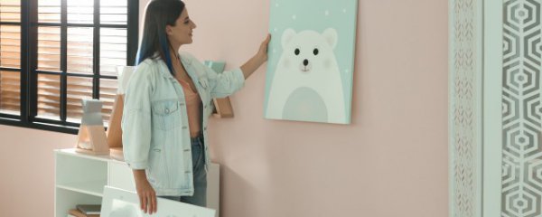 进门玄关挂什么好