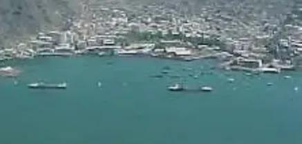 亚丁湾具体位置在哪里