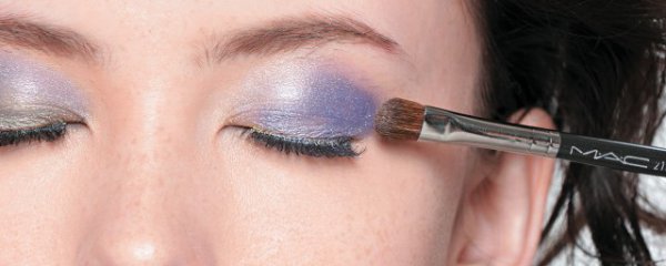 眼影怎么选颜色