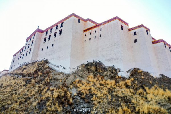 珠穆朗玛峰在哪里个城市