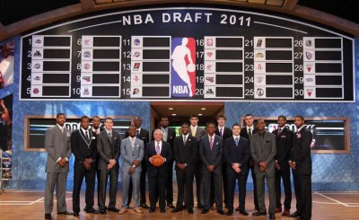 nba球员小托马斯身高多少 小托马斯是一名优秀的后卫吗