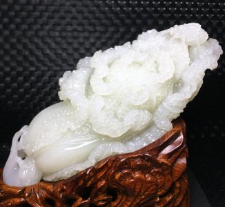 翡翠和玉的区别是什么 翡翠和和田玉哪个值钱