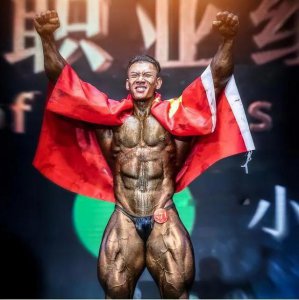 健身鹿晨辉个人简介 健体鹿晨辉从保安到健美第一人