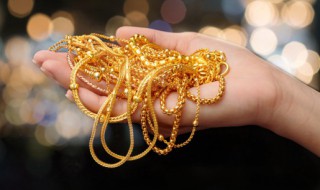 缺金的女孩佩戴什么好 缺金的女孩佩戴哪些东西好