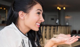 给女朋友周末晚安情话暖心 给女朋友周末暖心晚安情话有哪些