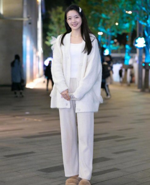 阔腿裤配什么上衣冬季