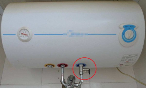 电热水器出水量很小是什么原因