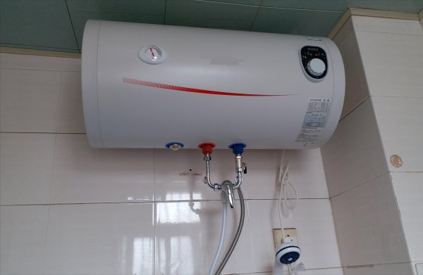 电热水器出水量很小是什么原因