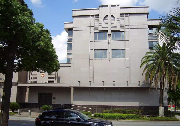 美国大使馆在中国哪个城市